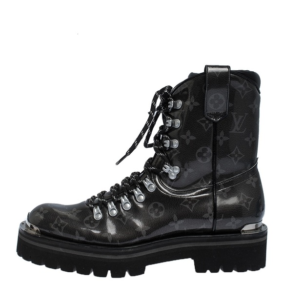 NWOB Louis Vuitton Monogram Patent
Leather Lace Up Mid Calf Boots. Men’s. - Picture 5 of 11